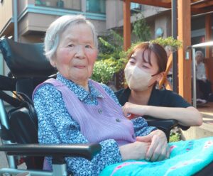 夜勤専従介護職員【有期労働契約職員 甲府市 小規模多機能ホームわかまつ】